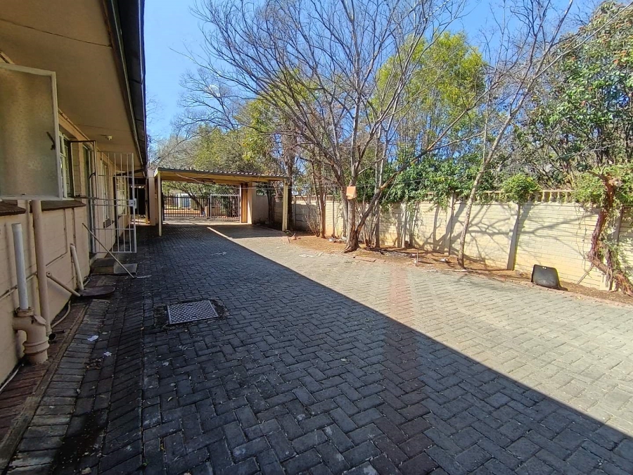 17 Bedroom Property for Sale in Universitas Free State